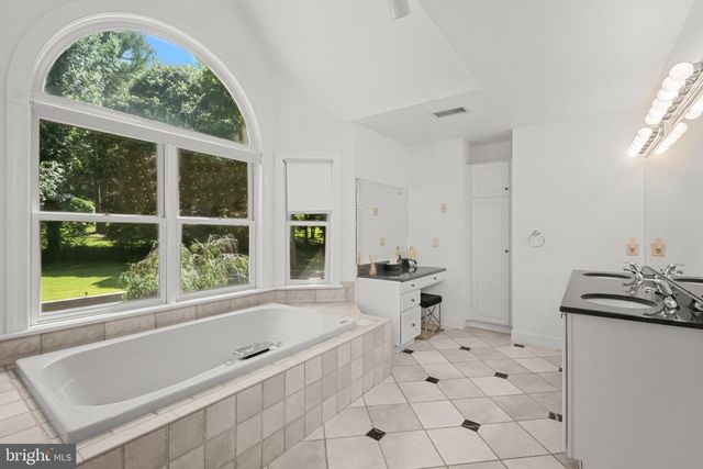 411 MARIE DR, Wallingford, PA 19086