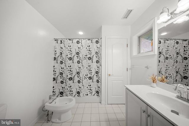 411 MARIE DR, Wallingford, PA 19086