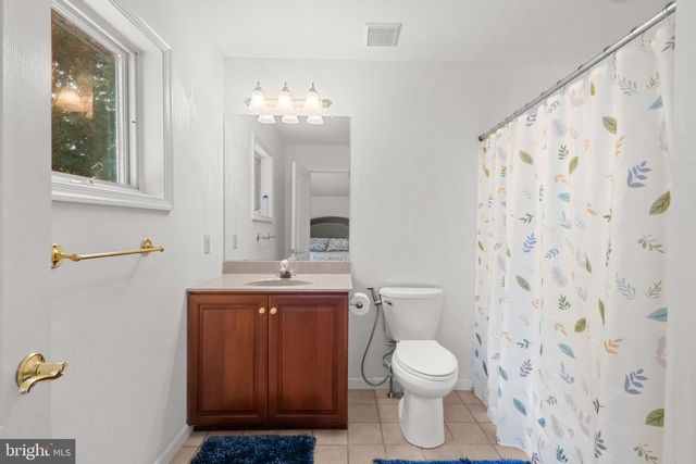 411 MARIE DR, Wallingford, PA 19086