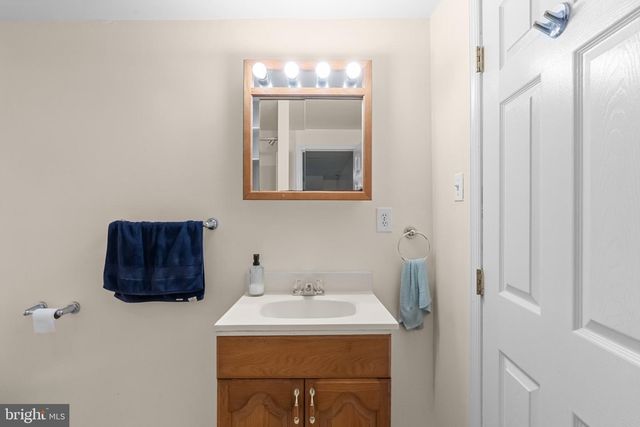 411 MARIE DR, Wallingford, PA 19086