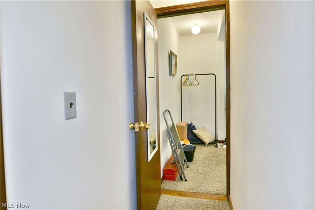 884 Keefer Road, Girard, OH 44420