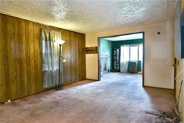 884 Keefer Road, Girard, OH 44420
