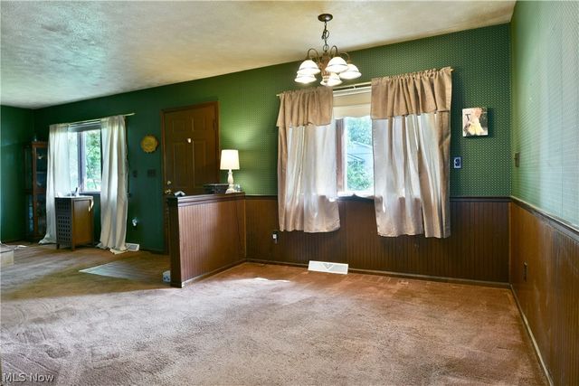 884 Keefer Road, Girard, OH 44420