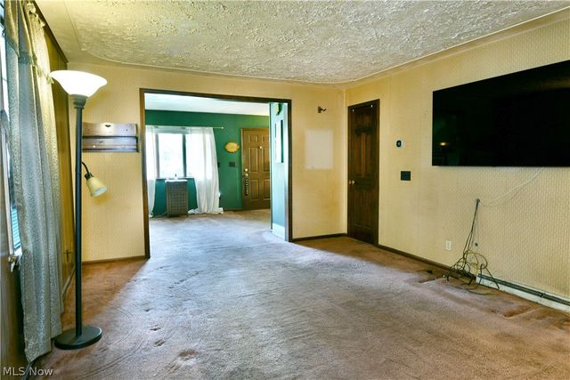 884 Keefer Road, Girard, OH 44420