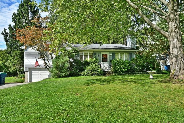 884 Keefer Road, Girard, OH 44420