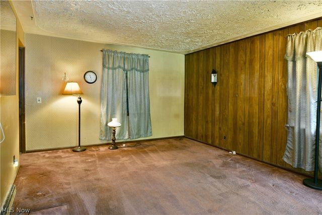 884 Keefer Road, Girard, OH 44420