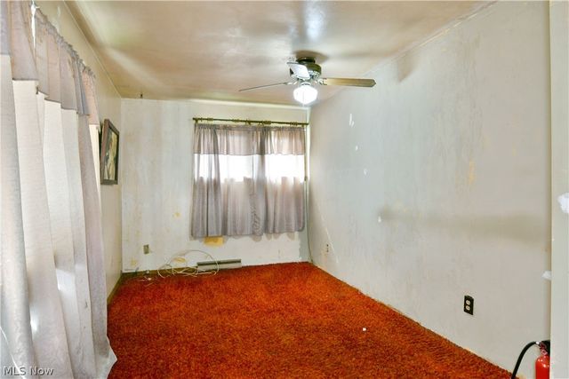 884 Keefer Road, Girard, OH 44420