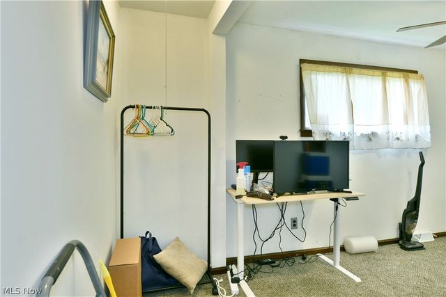 884 Keefer Road, Girard, OH 44420