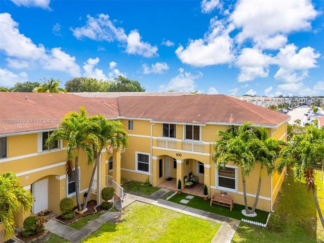810 NE 212th Terrace 2, Miami, FL 33179