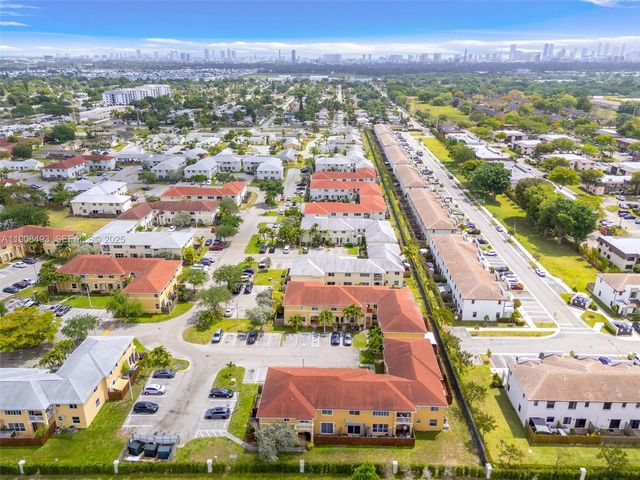 810 NE 212th Terrace 2, Miami, FL 33179
