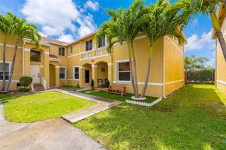 810 NE 212th Terrace 2, Miami, FL 33179