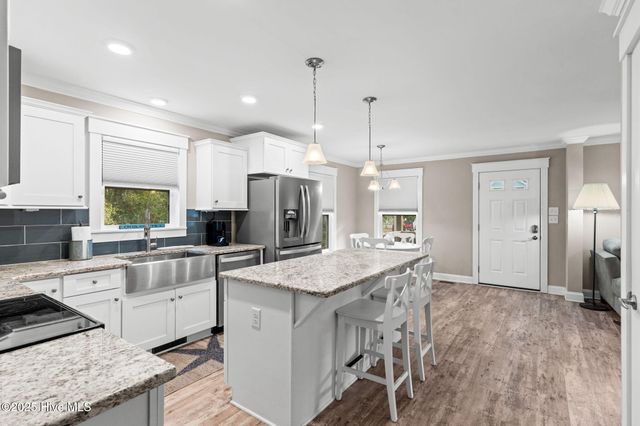 125 NW 15th Street, Oak Island, NC 28465