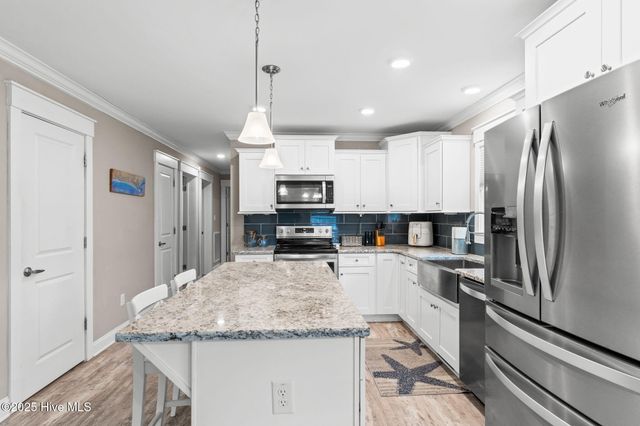 125 NW 15th Street, Oak Island, NC 28465