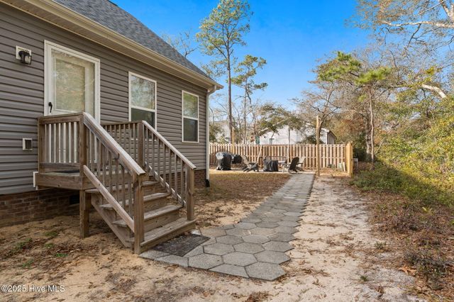 125 NW 15th Street, Oak Island, NC 28465