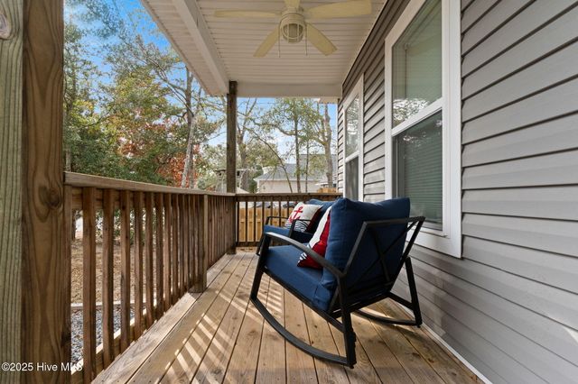 125 NW 15th Street, Oak Island, NC 28465