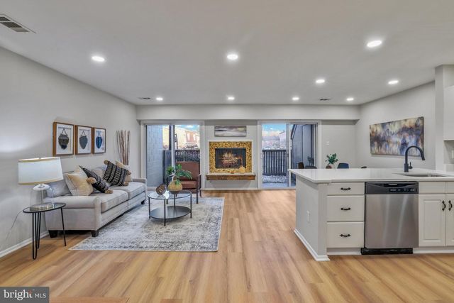 3966 WOODHUE PL, Alexandria, VA 22309