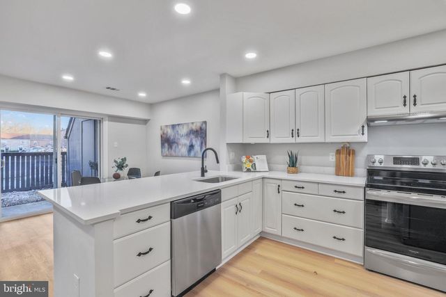 3966 WOODHUE PL, Alexandria, VA 22309