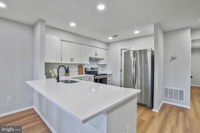 3966 WOODHUE PL, Alexandria, VA 22309