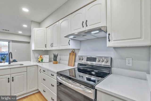 3966 WOODHUE PL, Alexandria, VA 22309