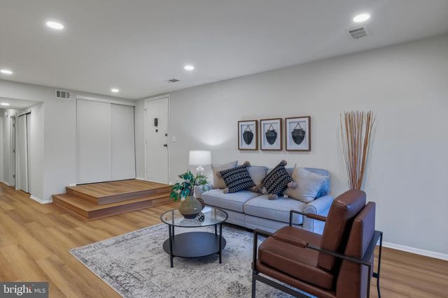 3966 WOODHUE PL, Alexandria, VA 22309