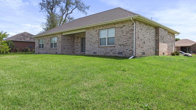 2607 Mayfield Drive, Mountain Grove, MO 65711