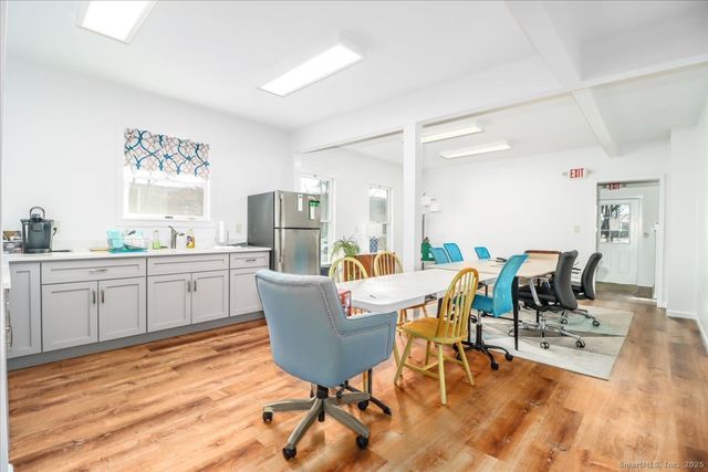 14 Elm Street, New Milford, CT 06776