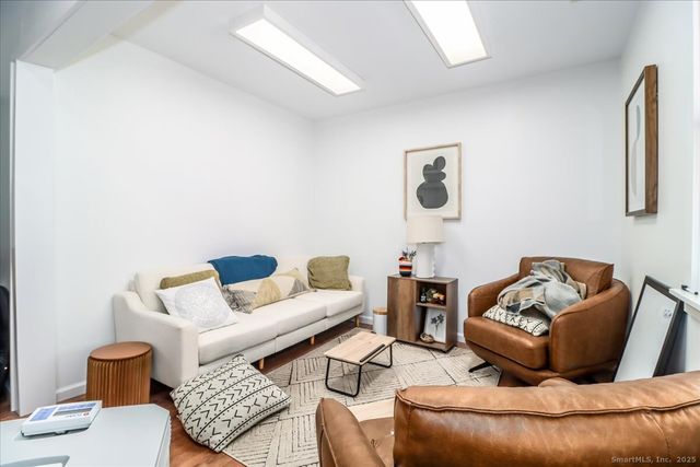 14 Elm Street, New Milford, CT 06776