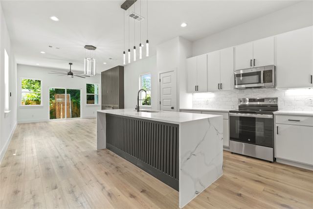 1614 Garden Drive, Dallas, TX 75215