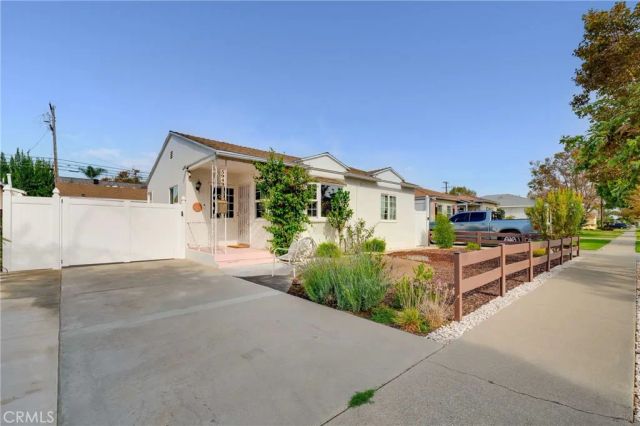 5949 Autry, Lakewood, CA 90712