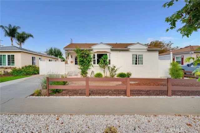 5949 Autry, Lakewood, CA 90712