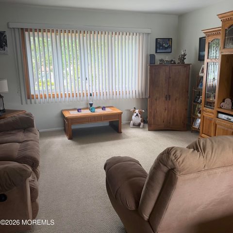 932 Alden Drive, Toms River, NJ 08753