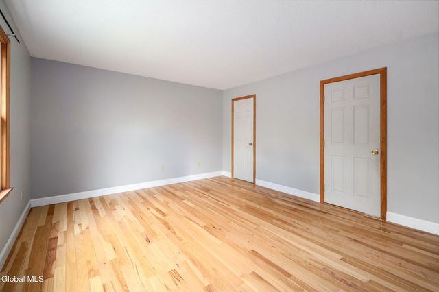 1129 Meadowdale Road, Guilderland, NY 12009