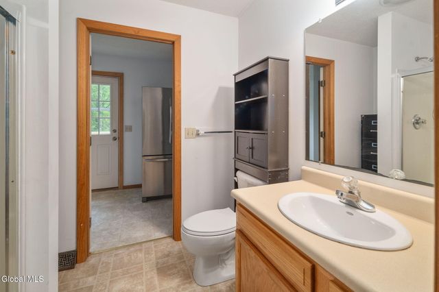 1129 Meadowdale Road, Guilderland, NY 12009