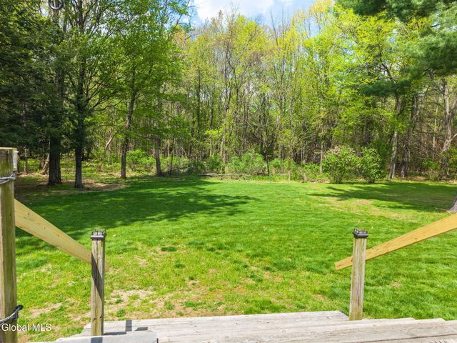 1129 Meadowdale Road, Guilderland, NY 12009