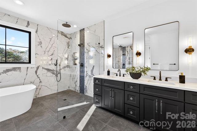 16315 Riverpointe Drive, Charlotte, NC 28278