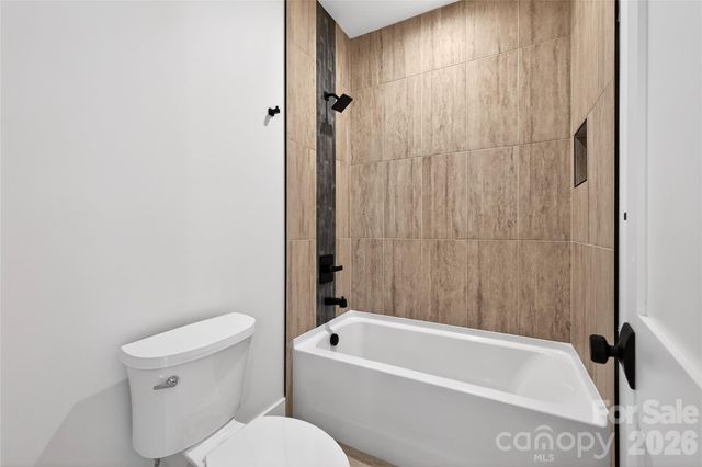 16315 Riverpointe Drive, Charlotte, NC 28278