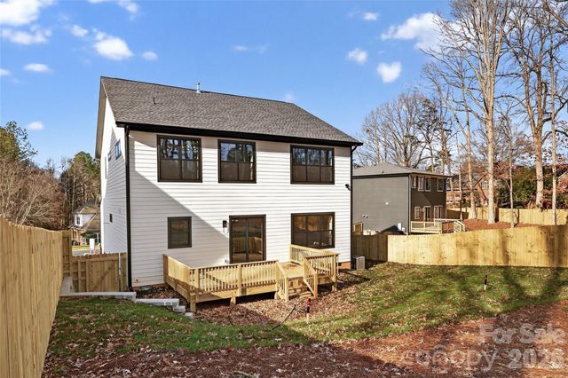 16315 Riverpointe Drive, Charlotte, NC 28278