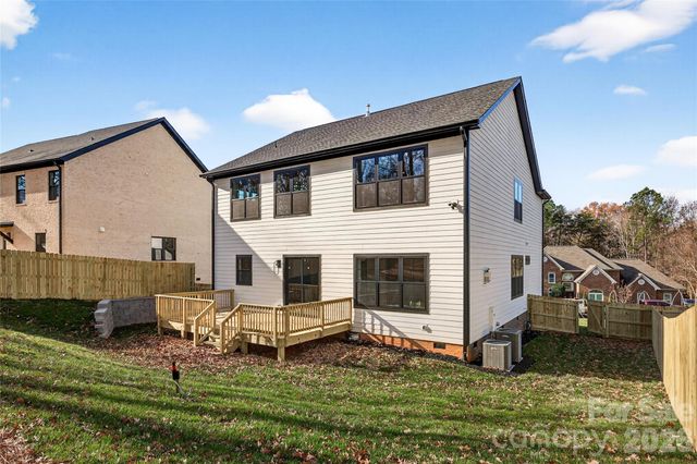 16315 Riverpointe Drive, Charlotte, NC 28278