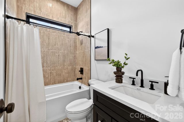 16315 Riverpointe Drive, Charlotte, NC 28278