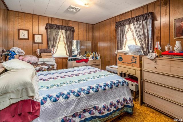 2943 N Rocky Comfort Road, Makanda, IL 62958