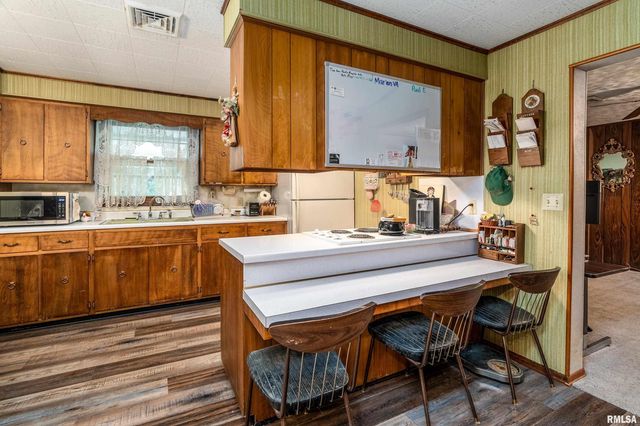 2943 N Rocky Comfort Road, Makanda, IL 62958