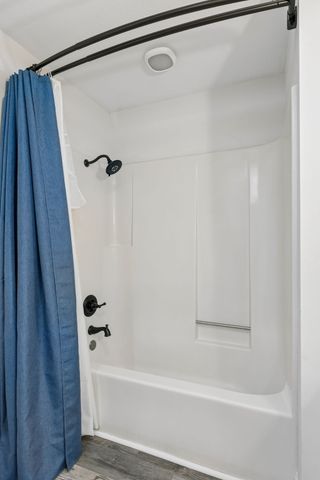 718 Kimmins St, Hohenwald, TN 38462