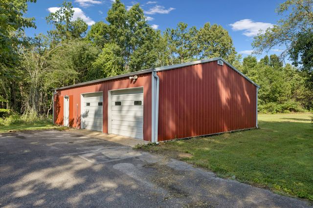 718 Kimmins St, Hohenwald, TN 38462
