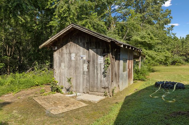 718 Kimmins St, Hohenwald, TN 38462