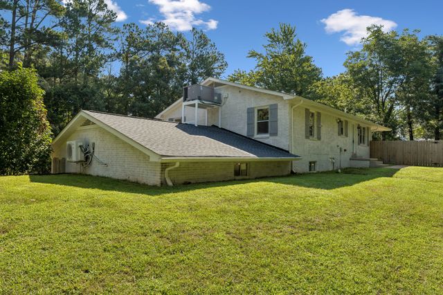 718 Kimmins St, Hohenwald, TN 38462