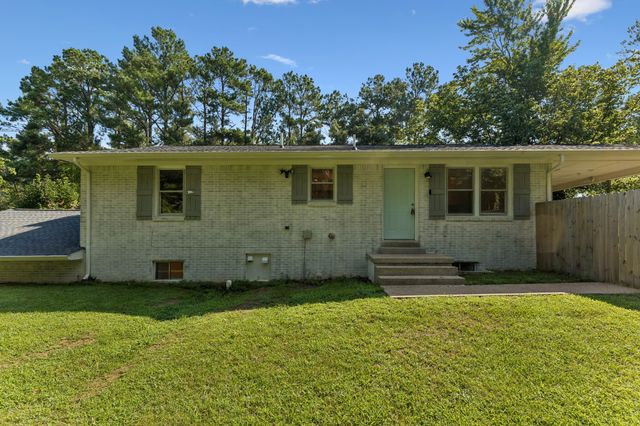 718 Kimmins St, Hohenwald, TN 38462