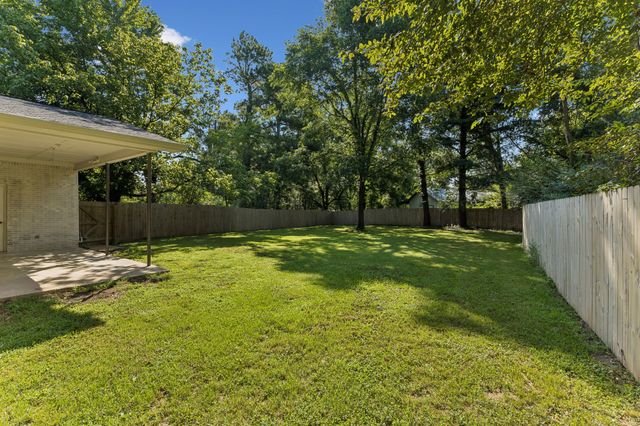 718 Kimmins St, Hohenwald, TN 38462