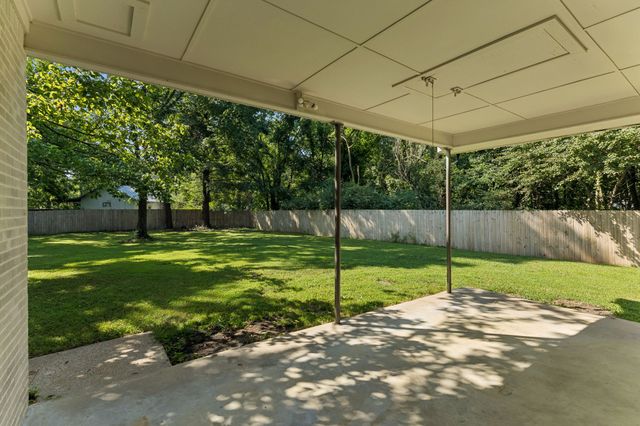 718 Kimmins St, Hohenwald, TN 38462