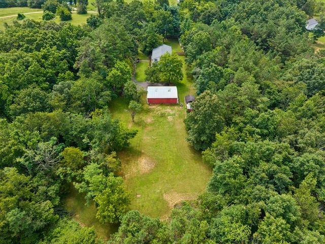 718 Kimmins St, Hohenwald, TN 38462