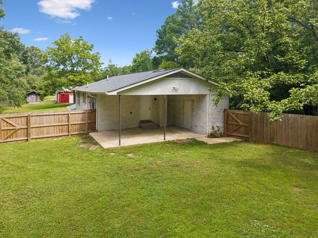 718 Kimmins St, Hohenwald, TN 38462